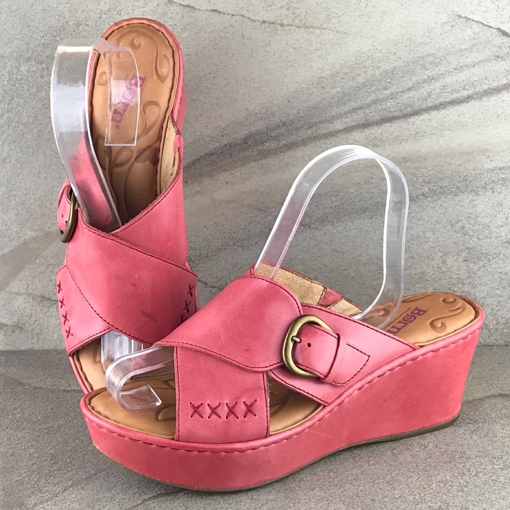 Born Curstyn Wedge Sandals Size 9
